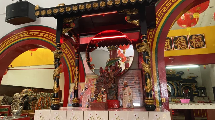 Ritual Menjelang Imlek di Klenteng Hok Tek Bio Purwokerto