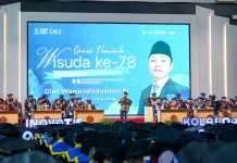 Orasi Ilmiah Wamendikdasmen Warnai Wisuda ke-78 UMP