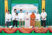 Awali Rangkaian Tarhim, Bupati Laksanakan Tarawih di Kemenag