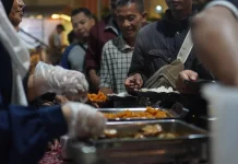 Ramadan 2026, Masjid 17 Konsisten Berbagi Prasmanan