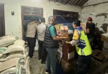 Polisi dan Relawan Monitoring serta Amankan Lokasi Tanah Bergerak di Lebaksiu