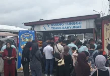 Trans Banyumas dan BI Purwokerto Gelar Program Takjil War di Halte Pasar Pon