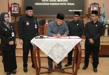DPRD Kota Tegal Resmikan Perda Kawasan tanpa Rokok dan Perseroan Bank Daerah