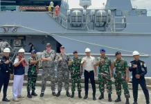 Kapal Perang Australia Bersandar di Cilacap, Imigrasi Periksa Awak