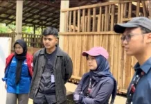 Telkom Purwokerto Perkuat Bisnis Peternak Kambing Binangun
