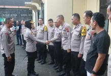 Kunjungi Polsek Bobotsari, Kapolres Purbalingga Tekankan Disiplin dan Pelayanan