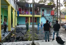 Kebakaran Hanguskan Lantai Dua Ponpes Assidiqiyah