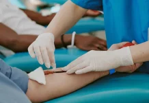 Donor Darah saat Puasa, Bolehkah? Ini Penjelasan Medis dan Tips Amannya