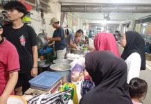 Jelang Lebaran Harga Kelapa Parut Merangkak Naik