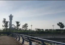 Geliat Pengunjung Kolam Retensi Purwokerto saat Libur Lebaran