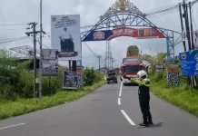 Polri Alihkan Bus Besar dari Jalur Guci