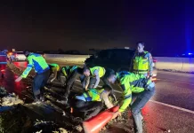 Evakuasi Bus Terperosok di Tol Pejagan–Pemalang, Kapolres Tegal Turun Langsung