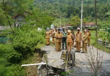 Bupati Kebumen Pastikan Proyek Jalan dan Drainase Segera Dieksekusi