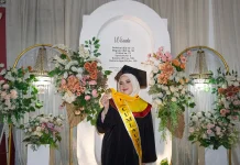 Vera Nur Fadiya, Sarjana Pertama di Keluarga dengan IPK Sempurna