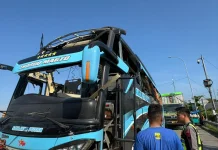 Bus Suporter Meledak di Tol Suradadi Kabupaten Tegal, 4 Penumpang Terluka
