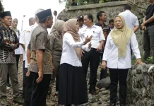 Pulihkan Irigasi 480 Hektar Sawah, Warga Pasang "Dekem" di Sungai Merawu lagi