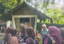 SMAN 1 Rembang Jelajah Sejarah di Desa Pekiringan