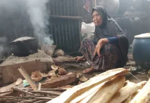 LPG 12 Kg Kian Tak Terjangkau, Gas Melon Diserbu dan Kayu Bakar Kembali Membara