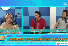 Nimbang HP-an Mending Maca Buku: Melawan Candu Digital.