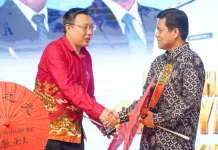 Kembangkan Kampus Toleran, Rektor UMP Raih Cahaya Puhua Award
