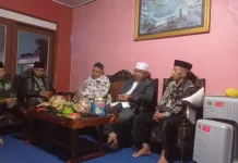 Kunjungi Kediaman Calon Haji, KBIHU Miftahul Jannah Cek Kesiapan Jamaah