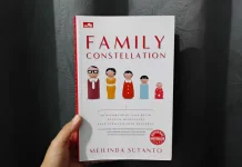 Ulasan Buku Family Constellation Karya Meilinda Sutanto