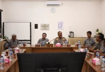 Polresta Cilacap Silaturahmi dengan Nelayan, Bahas BBM hingga Kamtibmas Pesisir
