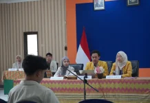 Mahasiswa Magang Bawaslu Banyumas Simulasikan Sidang Sengketa Pemilu