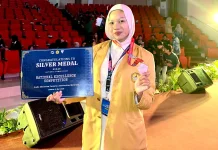 Dari Atlet Renang ke Juara Esai, Cerita Rachel Ukir Prestasi