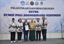 Muhyat Resmi Dilantik sebagai Ketua STMIK PGRI Arungbinang Kebumen