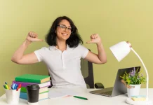 Aura Positif dalam Bekerja:Menciptakan Frekuensi Bahagia dengan Rumus 3F