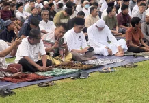 Umat Nonmuslim Bantu Salat Id di Purwokerto