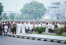Khidmat, Ribuan Warga Salat Iduladha di Alun-Alun Purwokerto