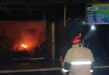 Kebakaran Hebat Hanguskan Ruko Fotokopi dan Toko Gorden di Bantarsari