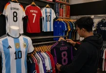 Momen Piala Dunia Dongkrak Penjualan Jersey di Purwokerto