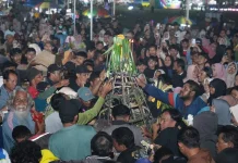 Warga Padati Grebeg Sura Merti Jagad Kabumian 2026