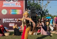 Festival Wong Tani Panusupan 2026 resmi Dibuka, Ratusan Warga Berebut Gunungan