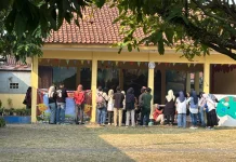 Hari Kedua MPLS, Orang Tua Masih Dampingi Anak Beradaptasi di TK Negeri Purwokerto
