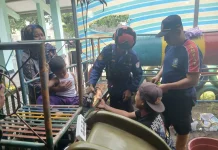 Kaki Tersangkut di Besi Permainan, Bocah PAUD di Adipala Dievakuasi Damkar