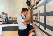 Cegah Narkoba dan Modus Penipuan, Lapas Brebes Lakukan Penggeledahan Rutin