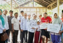 Bupati Kebumen Tinjau Korban Kebakaran Buayan, Salurkan Bantuan Dana dan Logistik