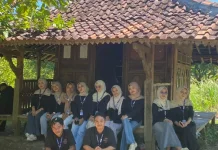 Mahasiswa KKN UNUGHA Promosikan Potensi Wisata Kebun Jambu Demak