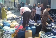 Warga Desa Tamansari Kabupaten Tegal mengalami Krisis Air Bersih