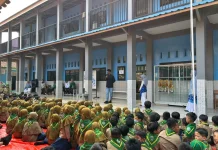 Mahasiswa Internasional Kenalkan Wawasan Global kepada Siswa SD