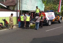 Polsek Mrebet Salurkan 2.000 Liter Air Bersih untuk Warga Sangkanayu