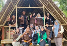 KKN 144 UIN Saizu Bangun 'Saung Literasi' untuk Anak Desa Bojong
