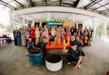 Mahasiswa KKN UNUGHA Ciptakan Tong Sampah Minim Asap dan POC