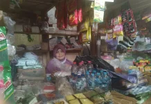 Penjualan Toko Plastik Turun, Kemasan Kuliner Masih Diburu