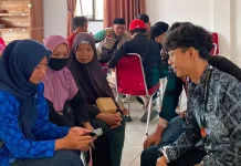 Mahasiswa KKN UIN Saizu Dorong Digitalisasi UMKM di Desa Gebangsari
