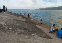 Bukan Sekedar Hobi, Memancing di Teluk Penyu Jadi Hiburan Akhir Pekan